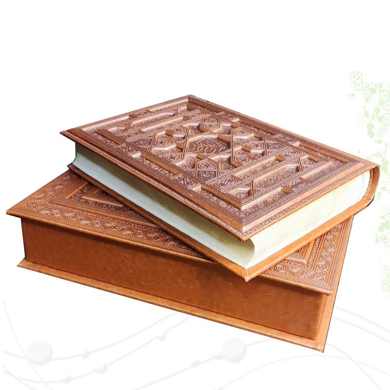 قرآن وزیری معطر چرم جعبه دار برجسته لیزری