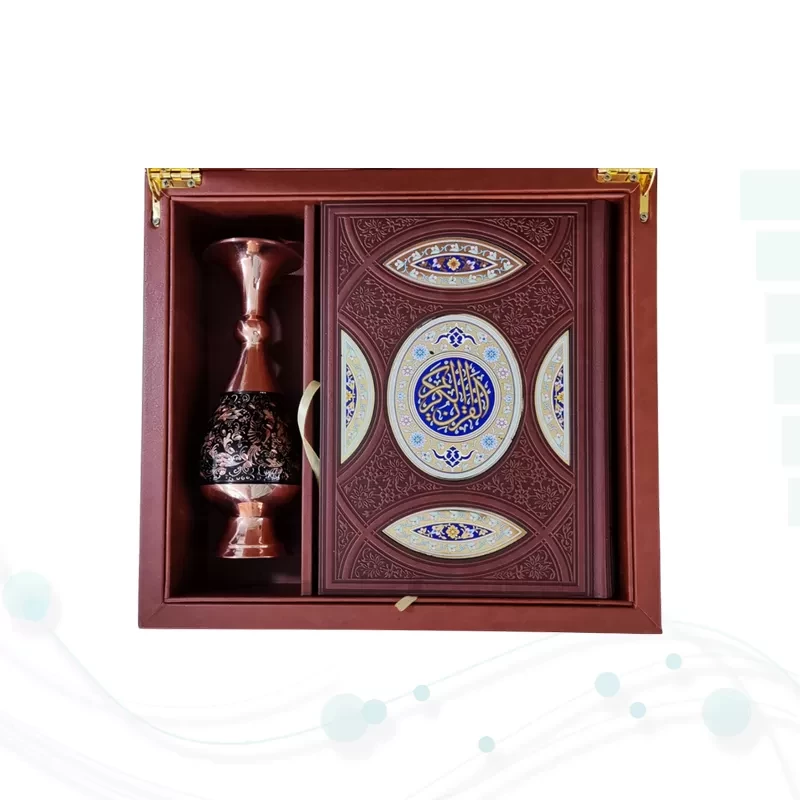 قرآن وزیری گلاسه چرم جعبه دار نفیس با گلدان الماس تراش