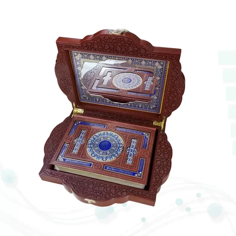 قرآن وزیری گلاسه چرم جعبه دار طرح صدف با آینه پلاک دار