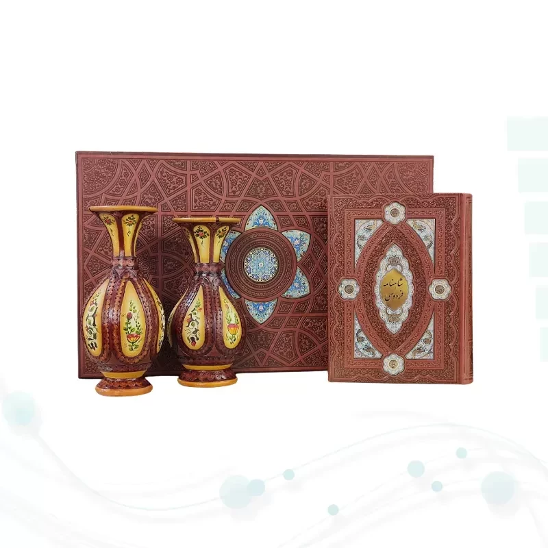 کلیات شاهنامه وزیری چرم با 2 گلدان چرم طبیعی