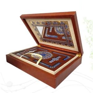 قرآن وزیری بدون ترجمه گلاسه چرم جعبه دار پلاک رنگی با آینه نفیس کادویی