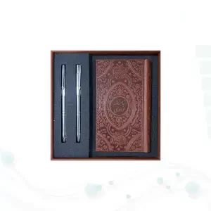 گزیده شاهنامه پالتویی چرم با 2 خودکار